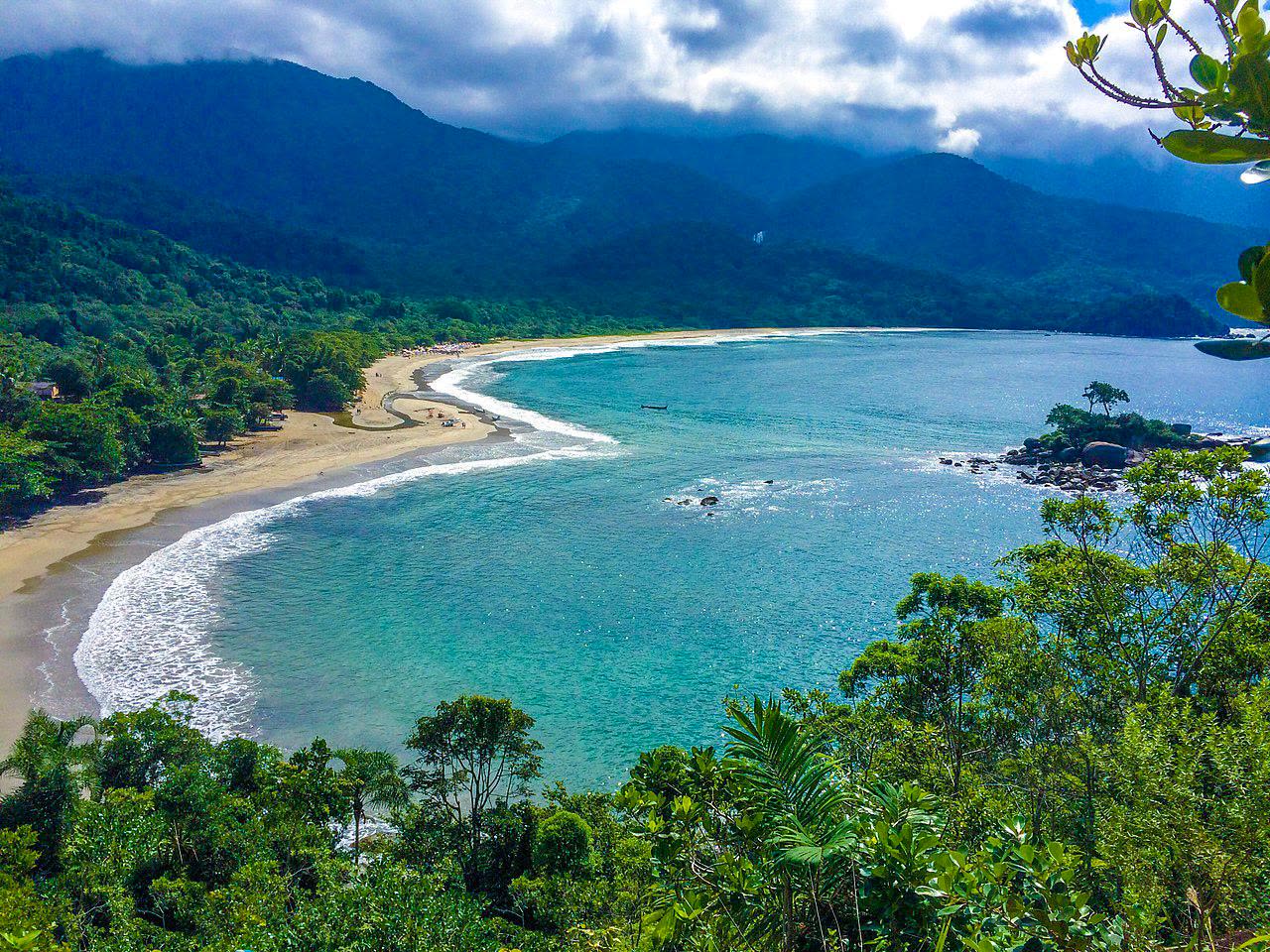 Baía de Castelhanos, em Ilhabela
